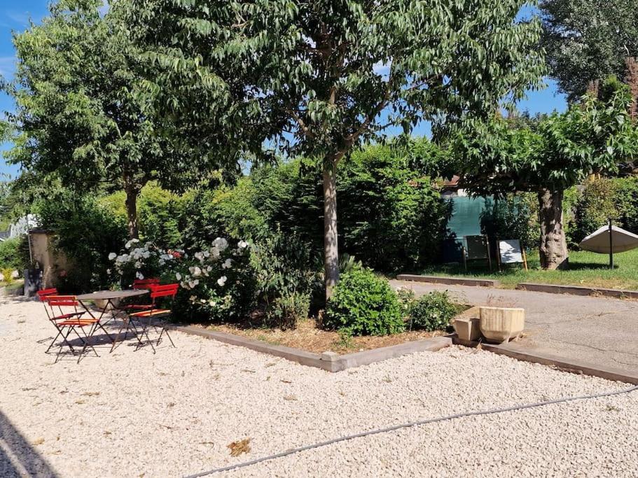 St Remy De Provence, La Maison Du Berger Saint-Andiol Buitenkant foto